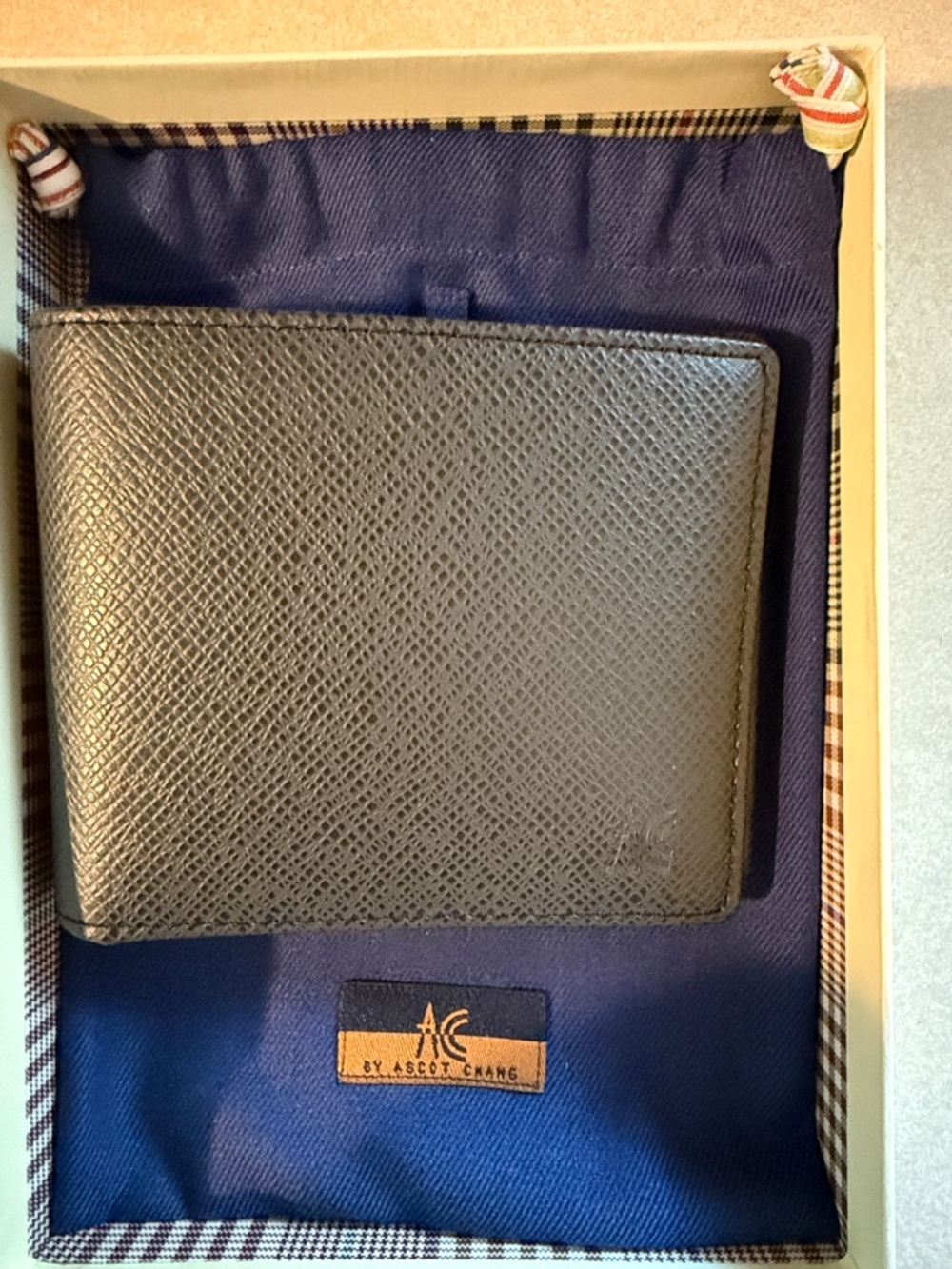 Ascot Chang Black Textured Leather Money Clip Wallet